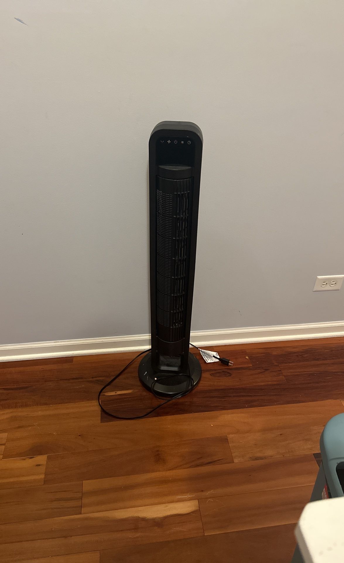 Rotating Floor Fan. Really Strong