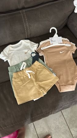 NEW (3) Nike Onesies 6 months plus (2 ) shorts