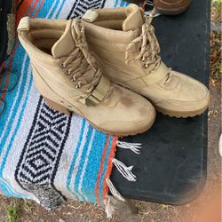 Commander Tan Size 8 Woman’s Boots