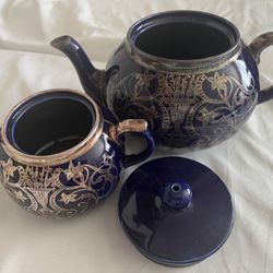 Vintage Blue Teapot and Sugar Bowl Set (3 pieces)