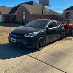 2013 Hyundai Veloster (for parts)