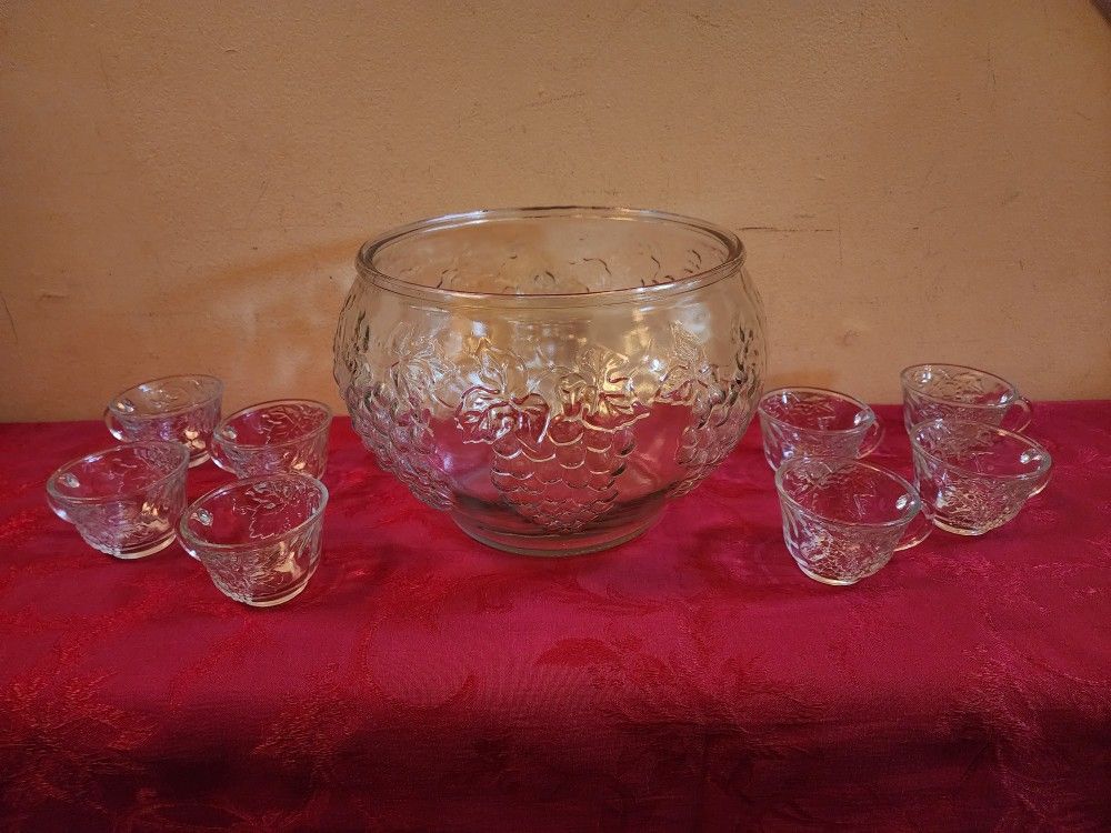 Clear Glass Grape Design Punch Bowl Set