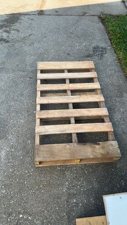 Pallets wood