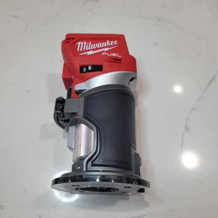 Milwaukee M18 FUEL 18V Lithium-Ion Brushless Cordless Compact Router (Tool-Only)