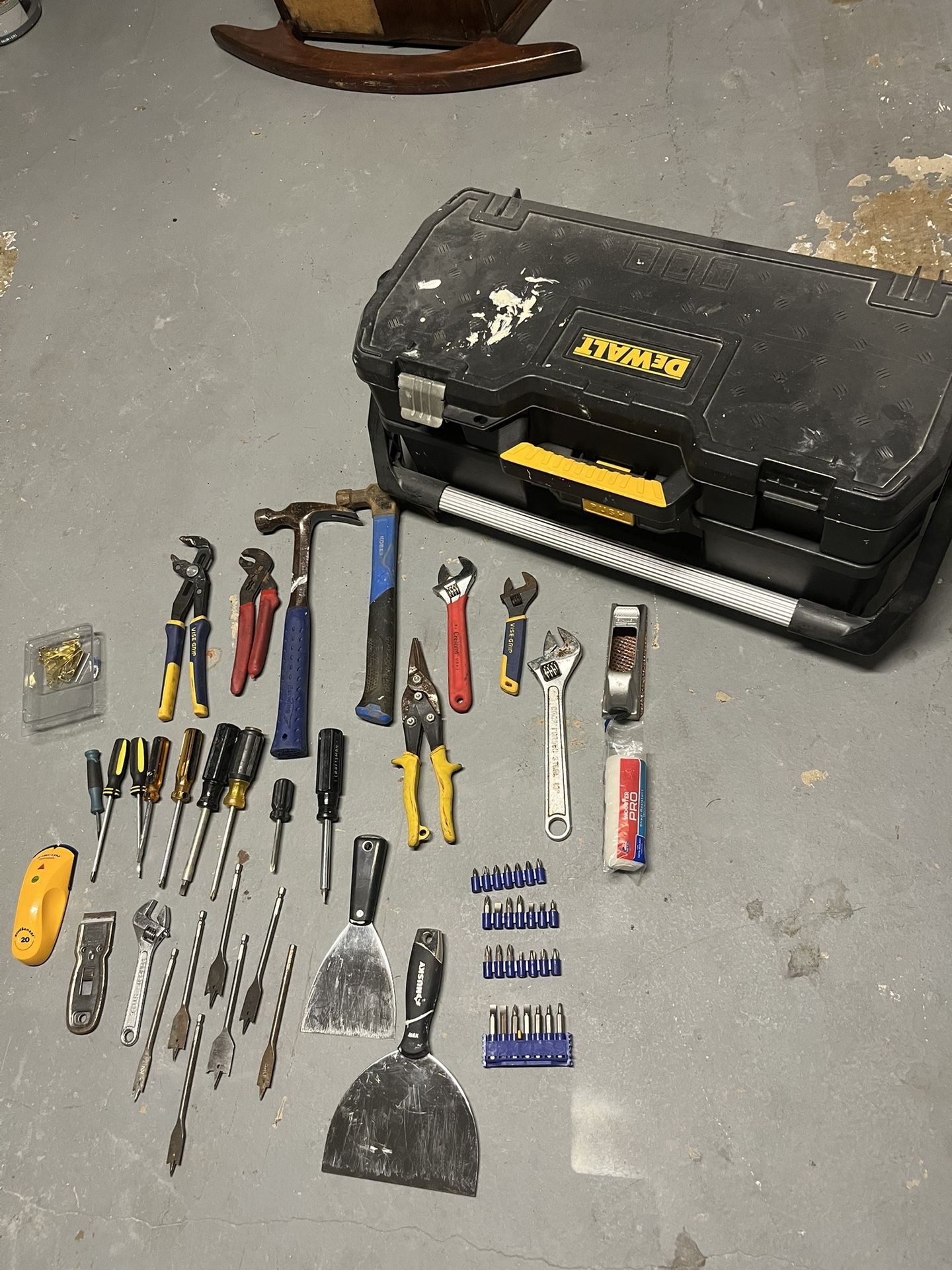 Tool lot multiple tools over 50 pieces totaling all the bits