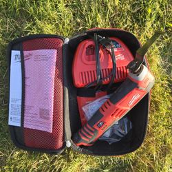 Milwaukee M12 Oscillating Multi-tool