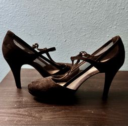 Women's size 7 Worthington T-strap heel