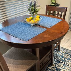 Wood Dinette Table & Chairs