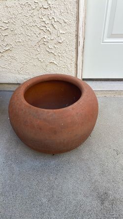 Bulb clay pot