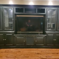 Custom Entertainment Center Stereo System