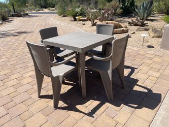 resin table and chair set