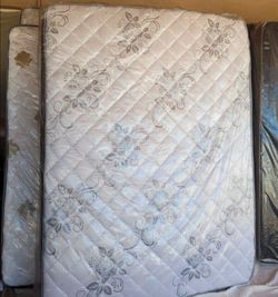 Mattresses King Queen Full Twin