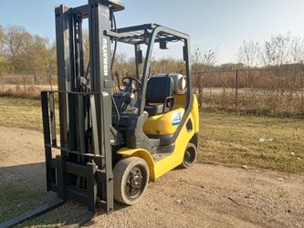 2012 Komatsu Forklift 5000 Lbs