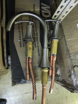Brand new 3 pc Faucet Set