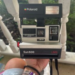 Polaroid sun 600 LMS