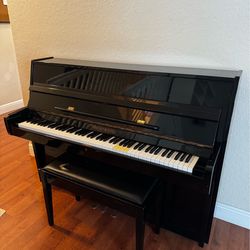 Brentwood Piano Black