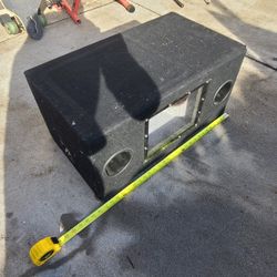 Subwoofer Box 2x 10" Ported. Plexi Glass Front.