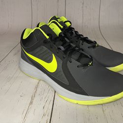 Nike Overplay VIII Men’s Size 11 Black & Yellow Basketball Shoes - 643168-006