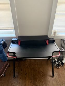 Gaming table
