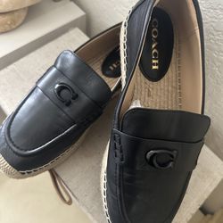 Coach flats