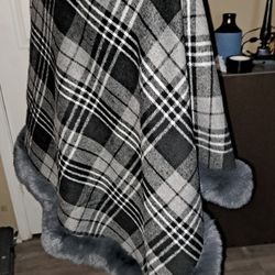 Jones New York Faux Fur Collared Shawl