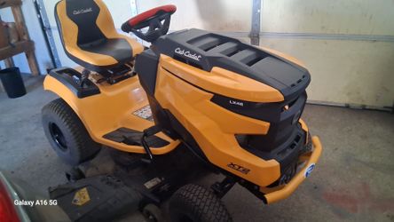 Lawn tractor for sale