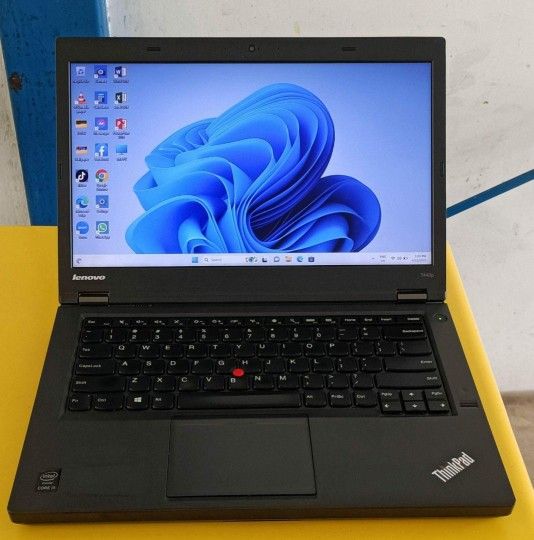 Lenovo Thinkpad 14 Inch Laptop Intel Core i5 CPU 8 GB RAM 120 GB SSD DVDRW WiFi & Bluetooth Wireless Windows 11 Professional