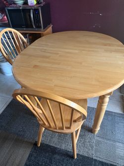 Kitchen table for sale