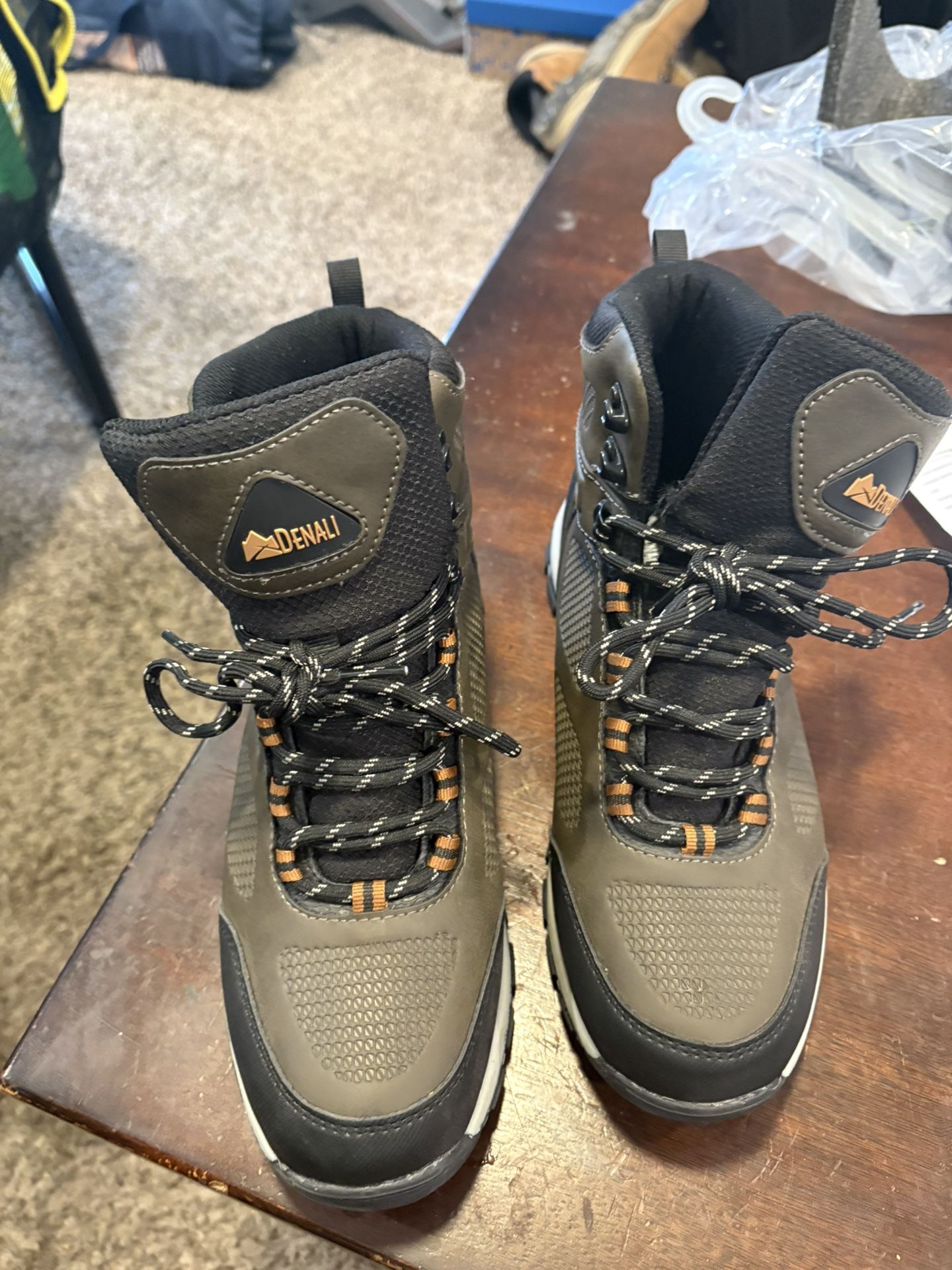 Men Hiking Boots