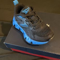 Kids Reebok Shoes Size 5m 