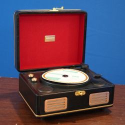MANAYO Retro CD Player w/ Speaker