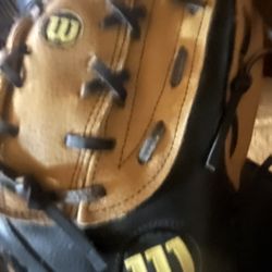  Wilson A360 Over Sized Pocket Softball Glove