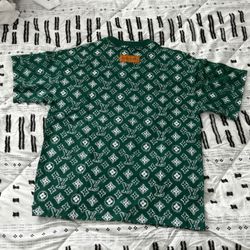 Louis Vuitton T-Shirt (XL)