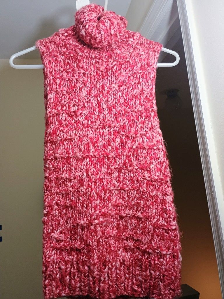 Women's/Junior Red Knit Wool Turtleneck Vest