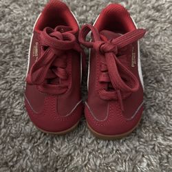 Puma roma Size 4C