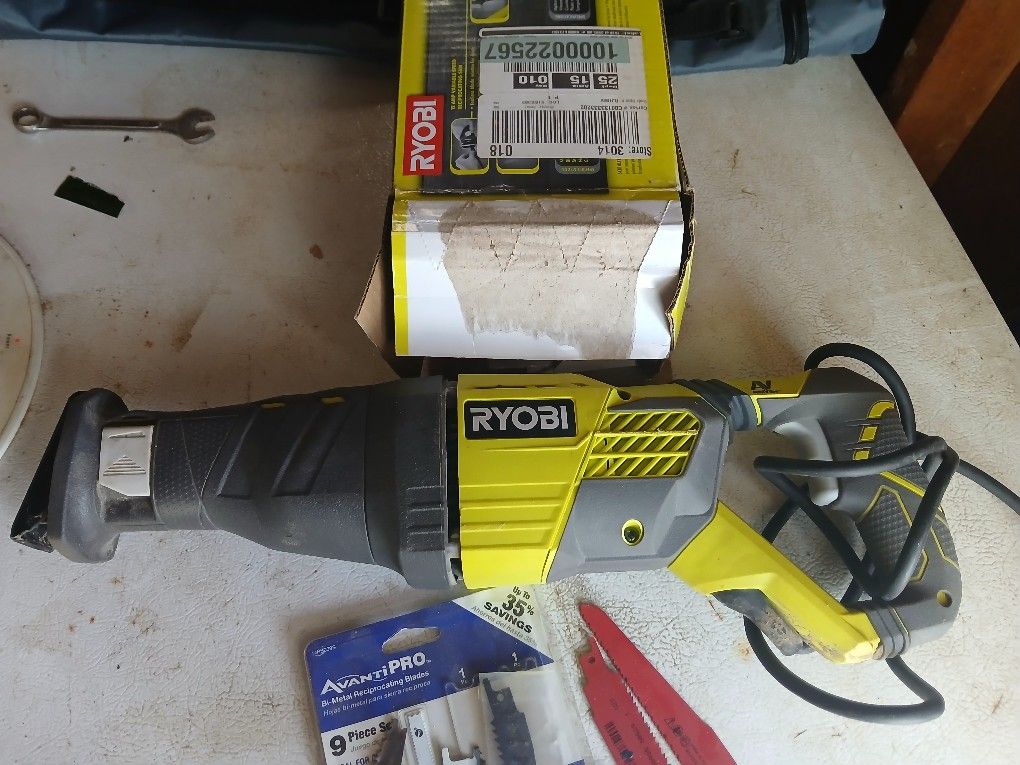 Reciprocating Saw