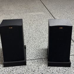 Klipsch R-15M Speakers