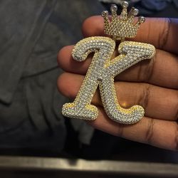 moissianite K Pendant .