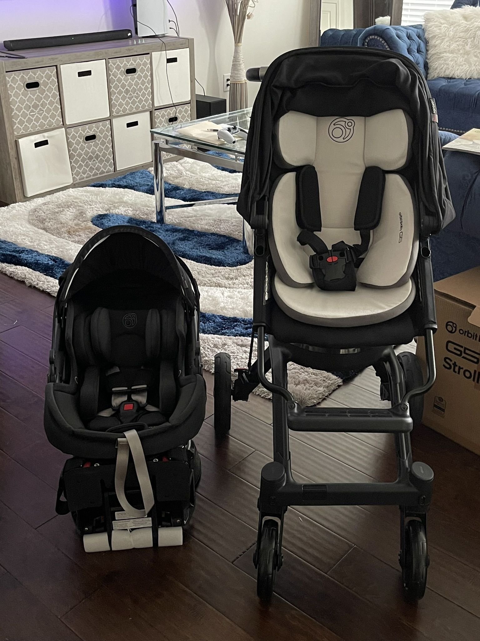 Orbit Baby Infant Car Seat w/Base (Stroller Not Included)