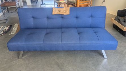 Free mid/mod Couch Bed Convertible Great Condition