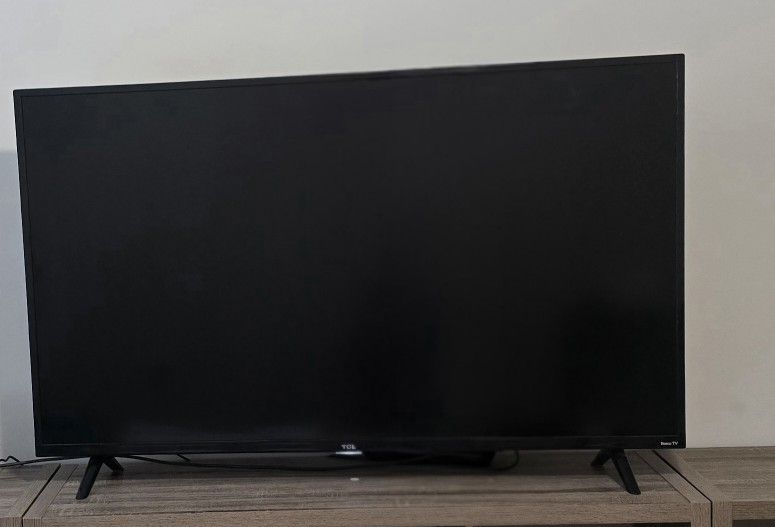 50 Inch TCL Roku Smart TV