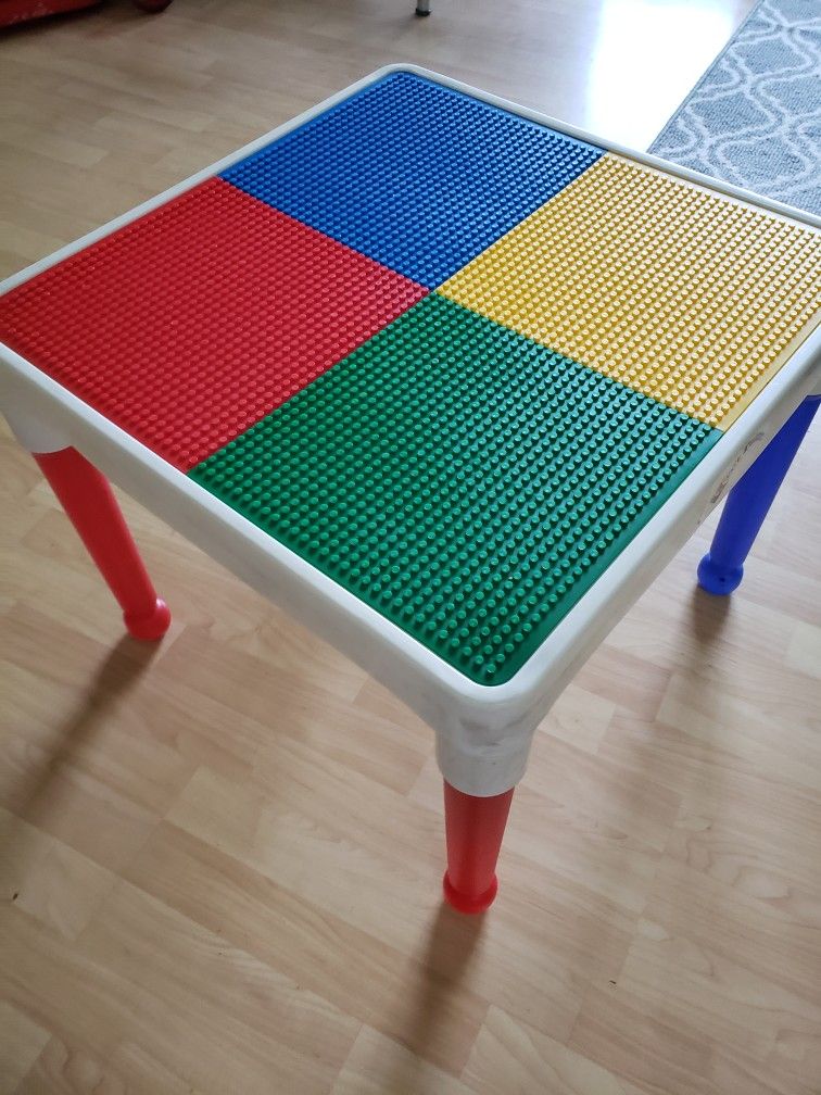 Lego Table