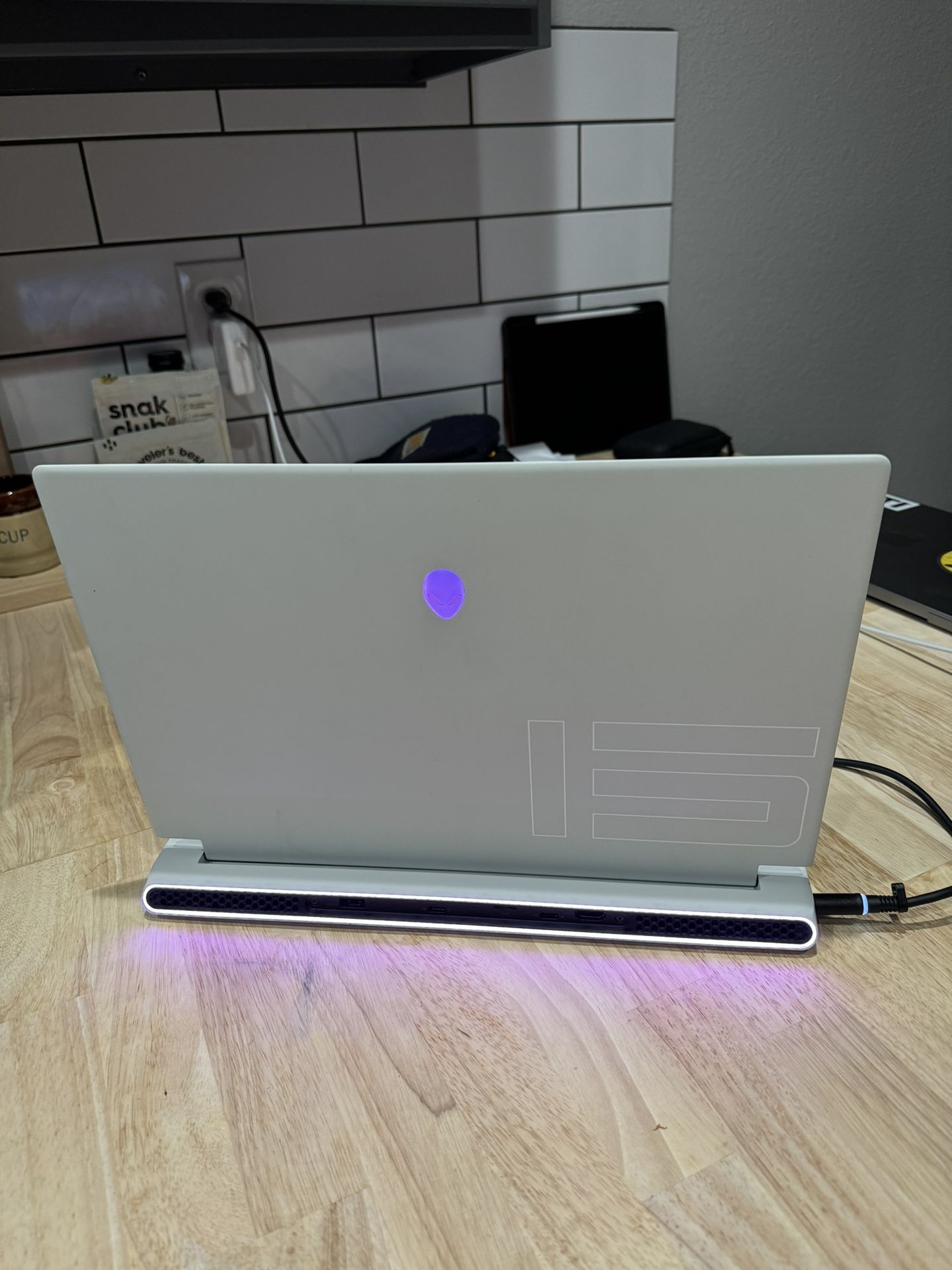 Alienware X15 R2