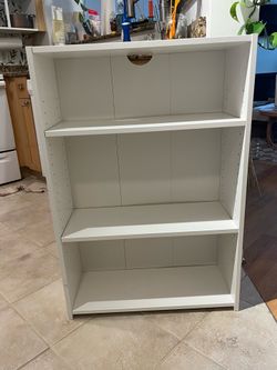 White Storage/Bookshelf