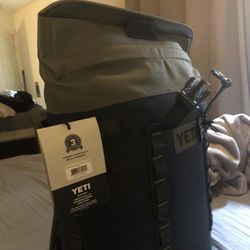 YETI COOLER BACK PACK (Brand New W Tags)