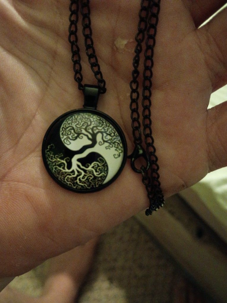 Tree Of Life Ying Yang Style Pendant On Black Chain In Perfect Condition 