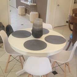 Dining Table With 4 Chairs 