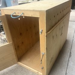 Air freight dog kennel / crate