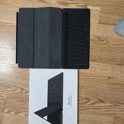 iPad Pro Smart Keyboard
