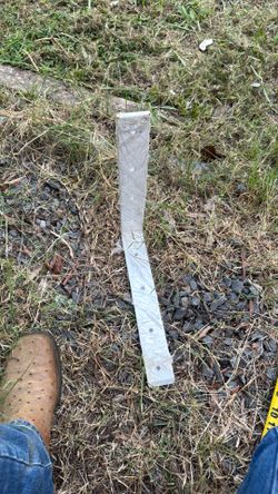 White L shaped brace